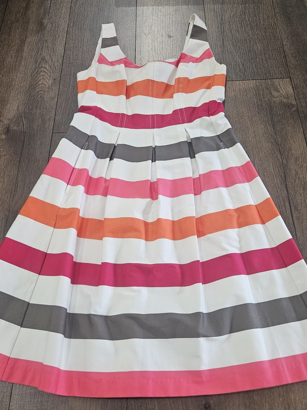 Nine West Colorfull Stripped Dress with Pockets Size 2